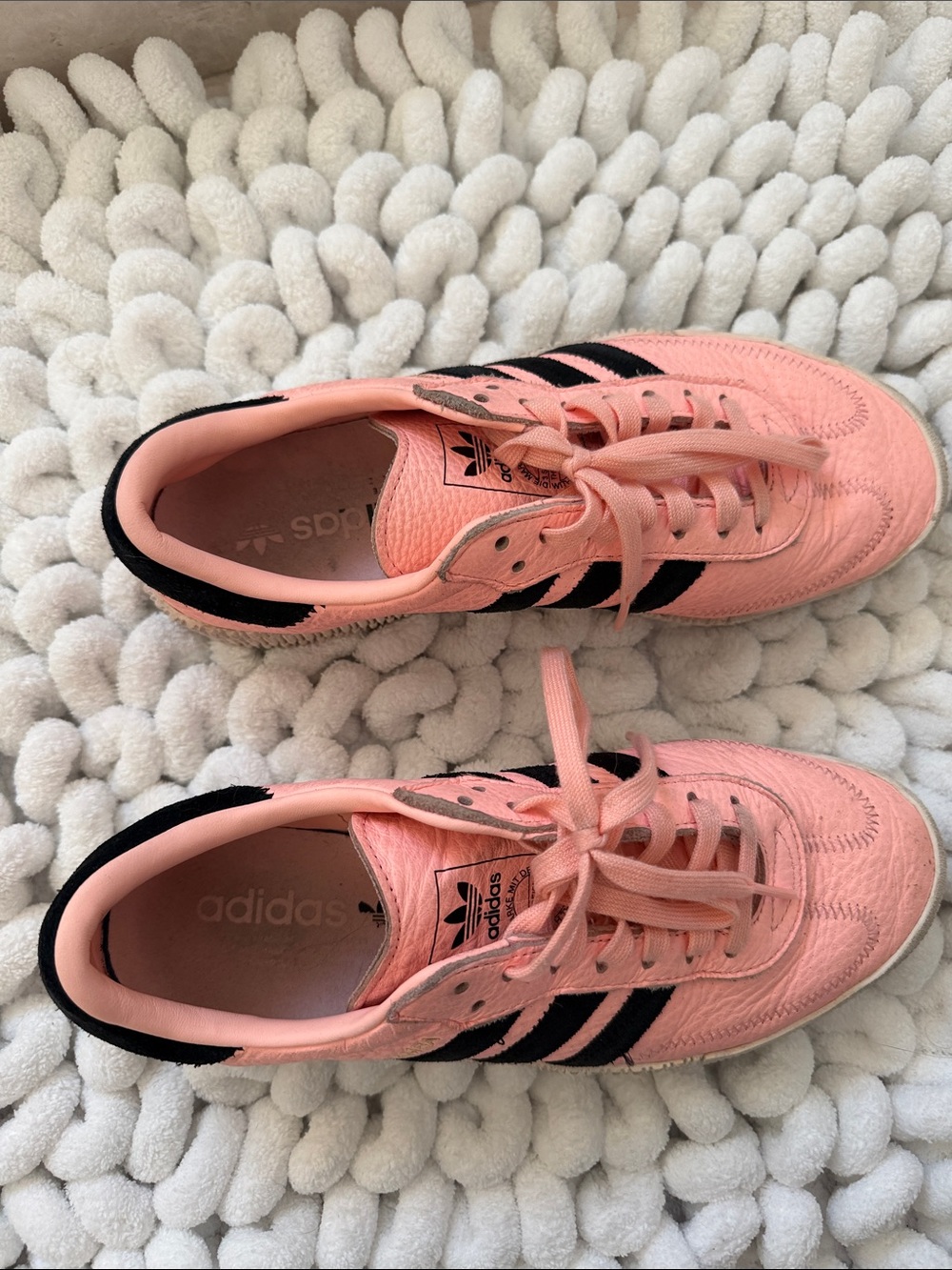 adidas pink sambas - Picture 2 of 3
